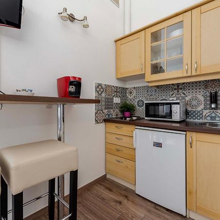 Mirage Apartments Vaci Street บูดาเปสต์ ภายนอก รูปภาพ
