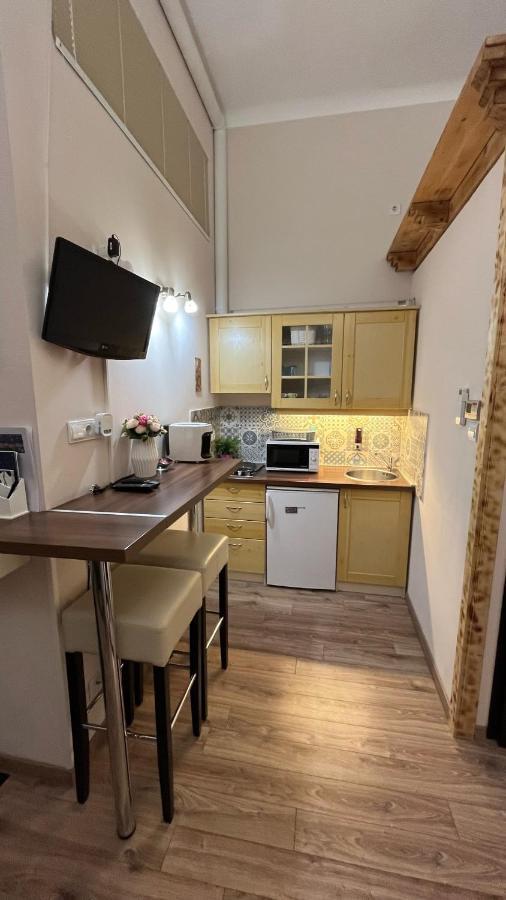 Mirage Apartments Vaci Street บูดาเปสต์ ภายนอก รูปภาพ