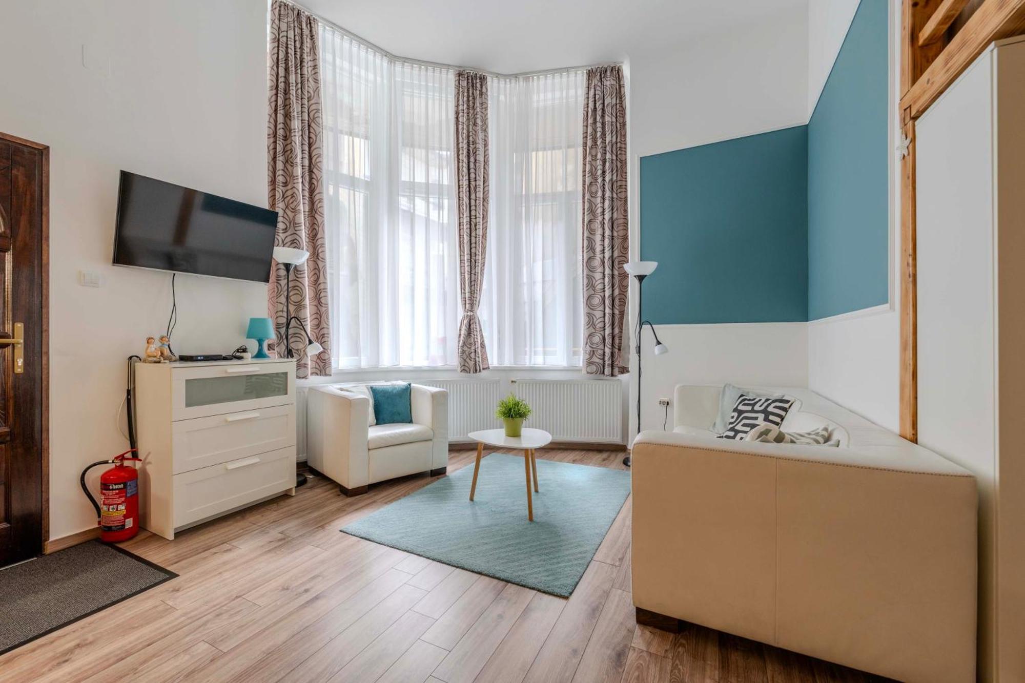 Mirage Apartments Vaci Street บูดาเปสต์ ภายนอก รูปภาพ