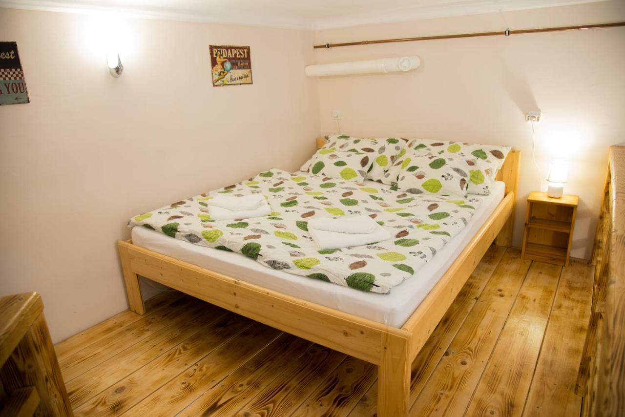 Mirage Apartments Vaci Street บูดาเปสต์ ภายนอก รูปภาพ