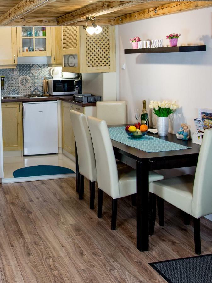 Mirage Apartments Vaci Street บูดาเปสต์ ภายนอก รูปภาพ